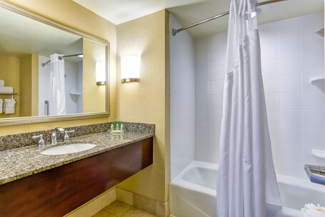 Holiday Inn Indianapolis Carmel, an IHG Hotel - Image 38