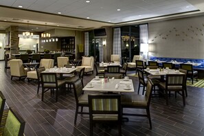 Café da manhã e jantar