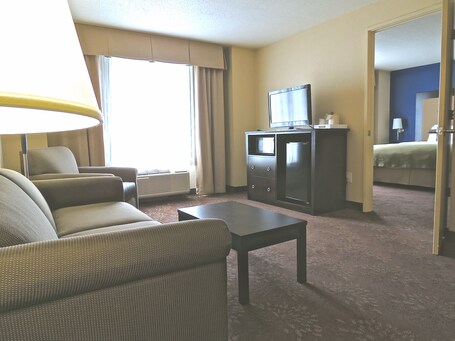 Holiday Inn Indianapolis Carmel, an IHG Hotel - Image 11