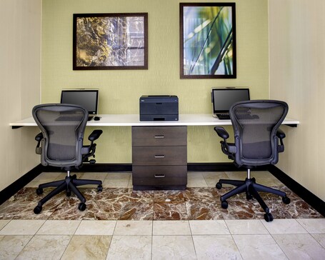 Holiday Inn Indianapolis Carmel, an IHG Hotel - Image 17