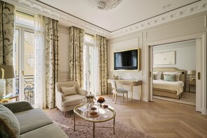 Prestige Suite - city or courtyard view | Premium bedding, minibar, in-room safe, individually decorated