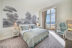 Premium bedding, minibar, in-room safe, individually decorated - Hôtel Hermitage Monte-Carlo (Monaco)