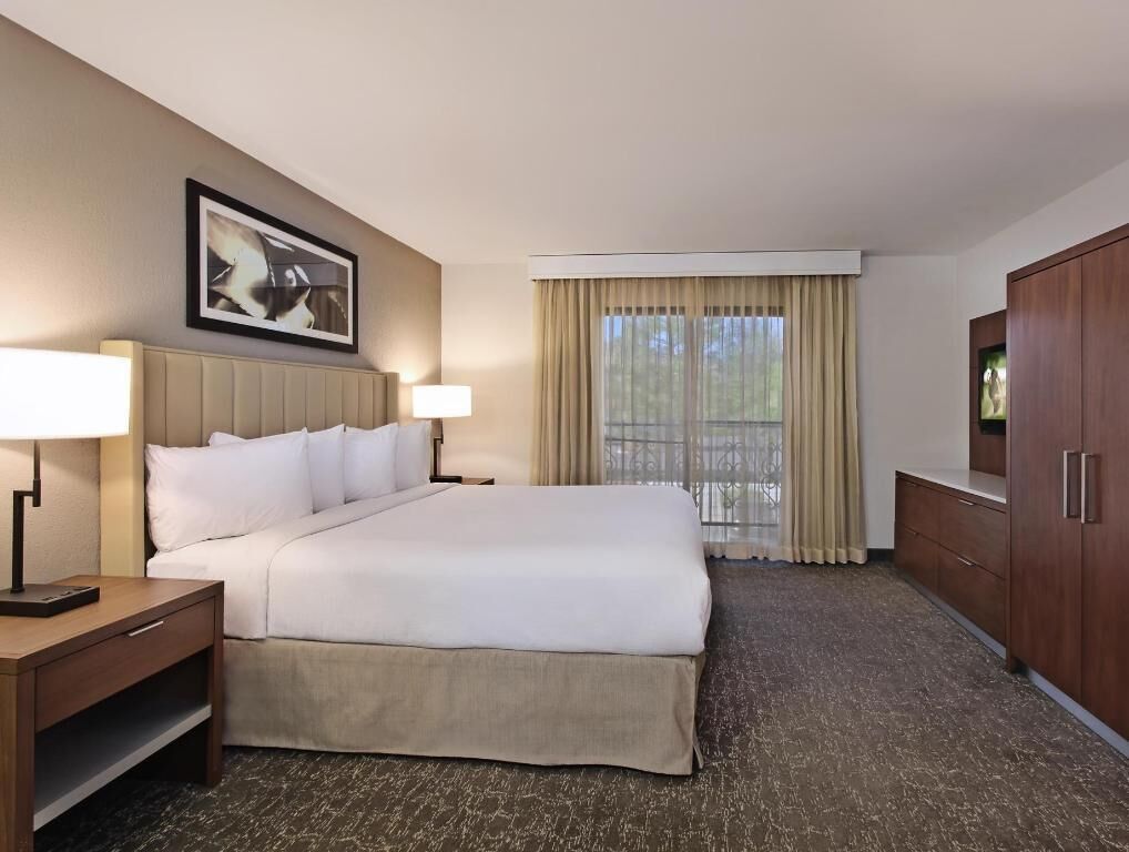 1 bedroom, premium bedding, in-room safe, desk