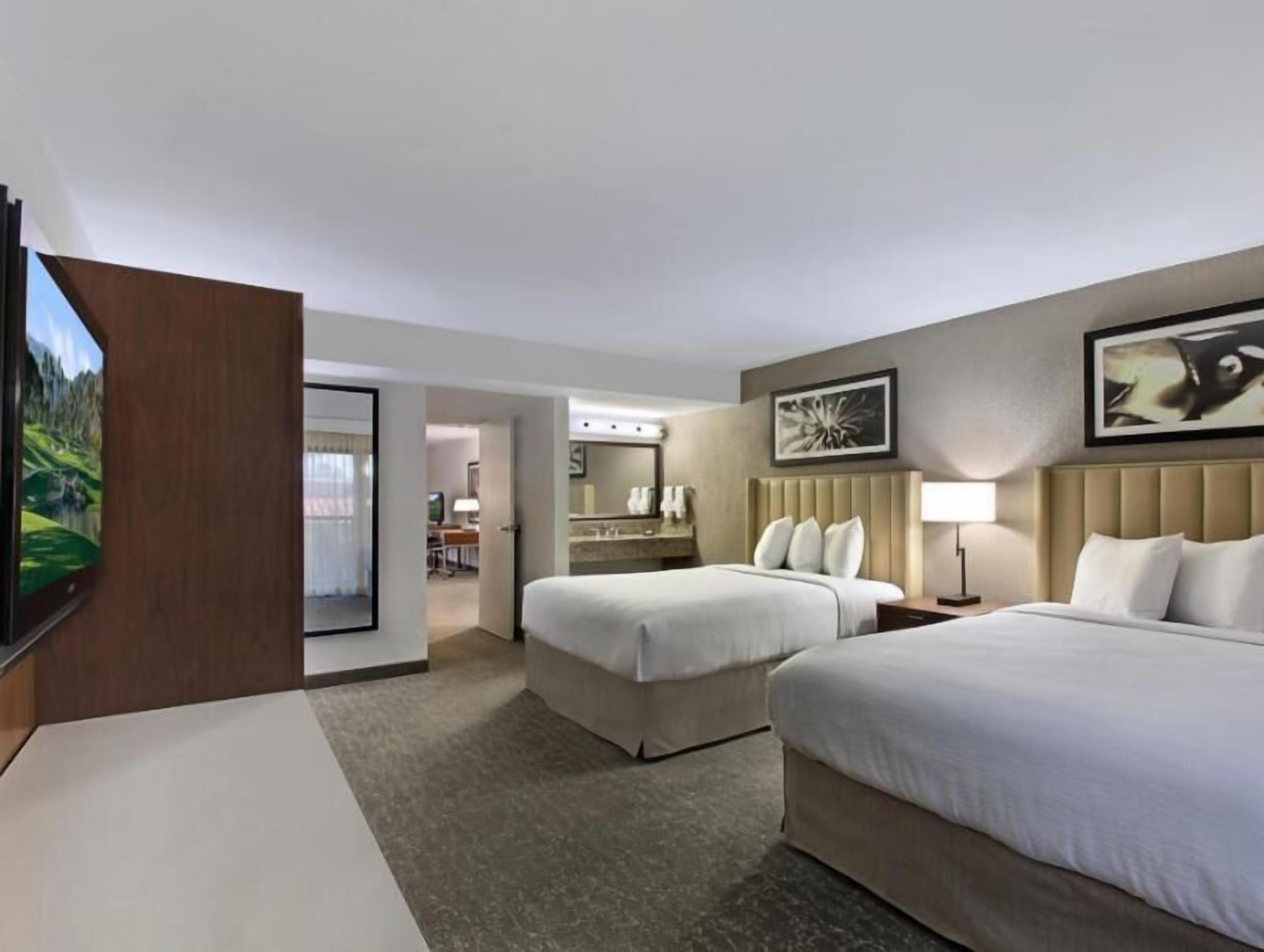 1 bedroom, premium bedding, in-room safe, desk