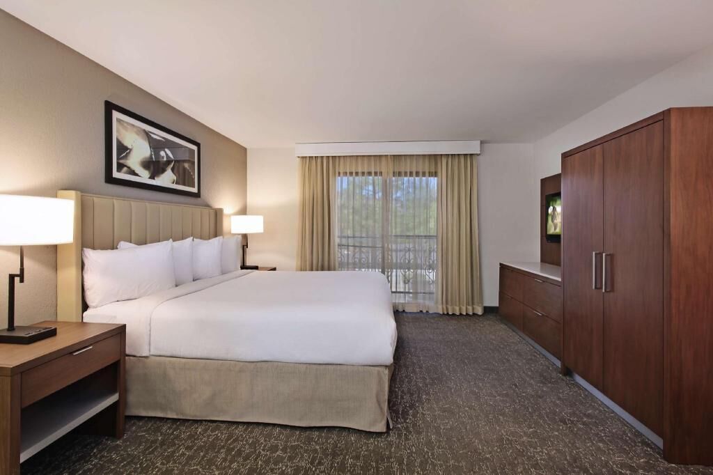 1 bedroom, premium bedding, in-room safe, desk
