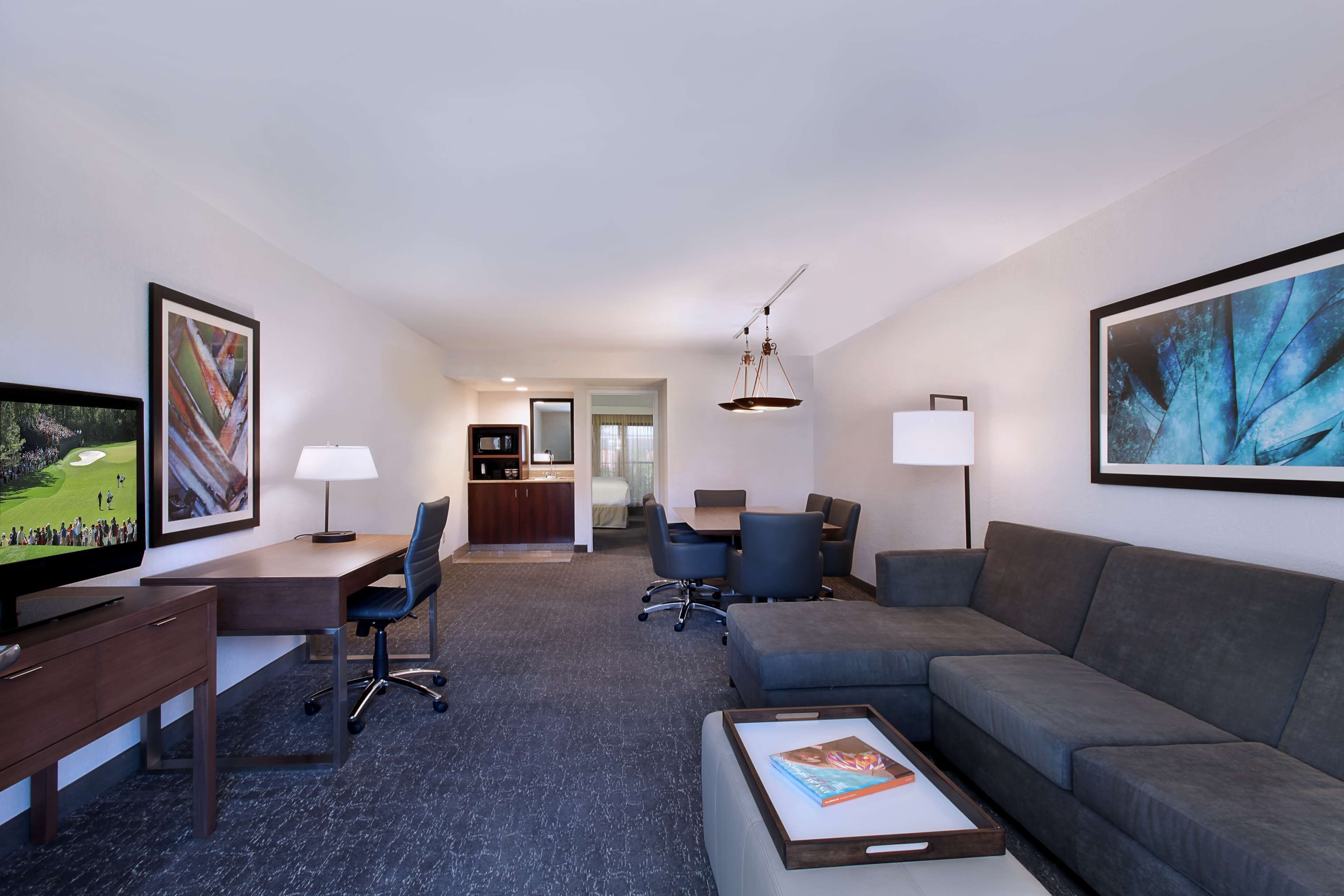 Living area | 55-inch flat-screen TV with cable channels, TV