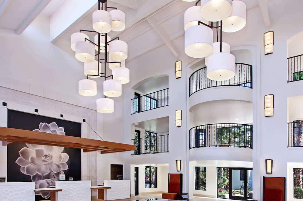 Embassy Suites by Hilton Palm Desert
