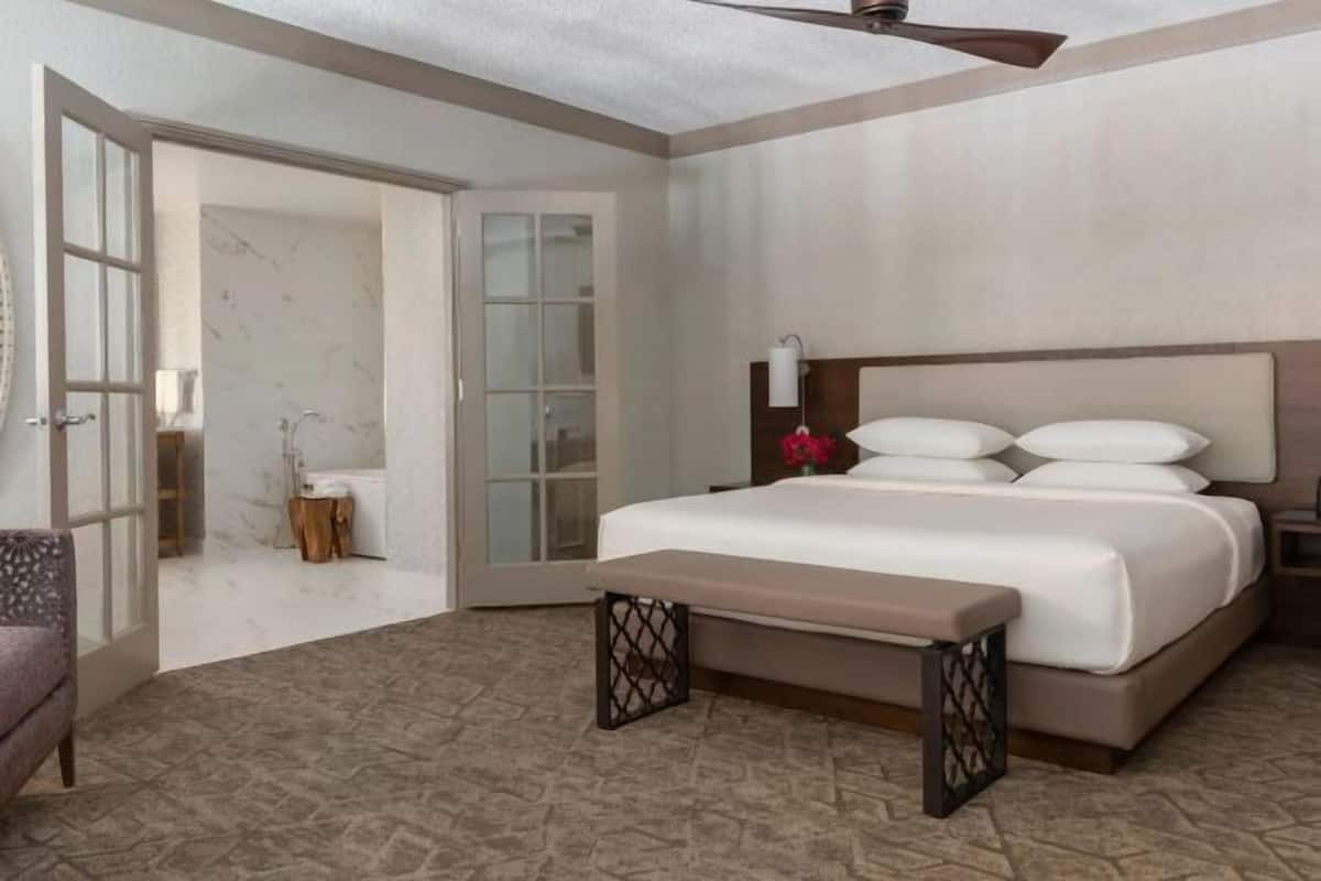 In-room safe, desk, laptop workspace, blackout drapes