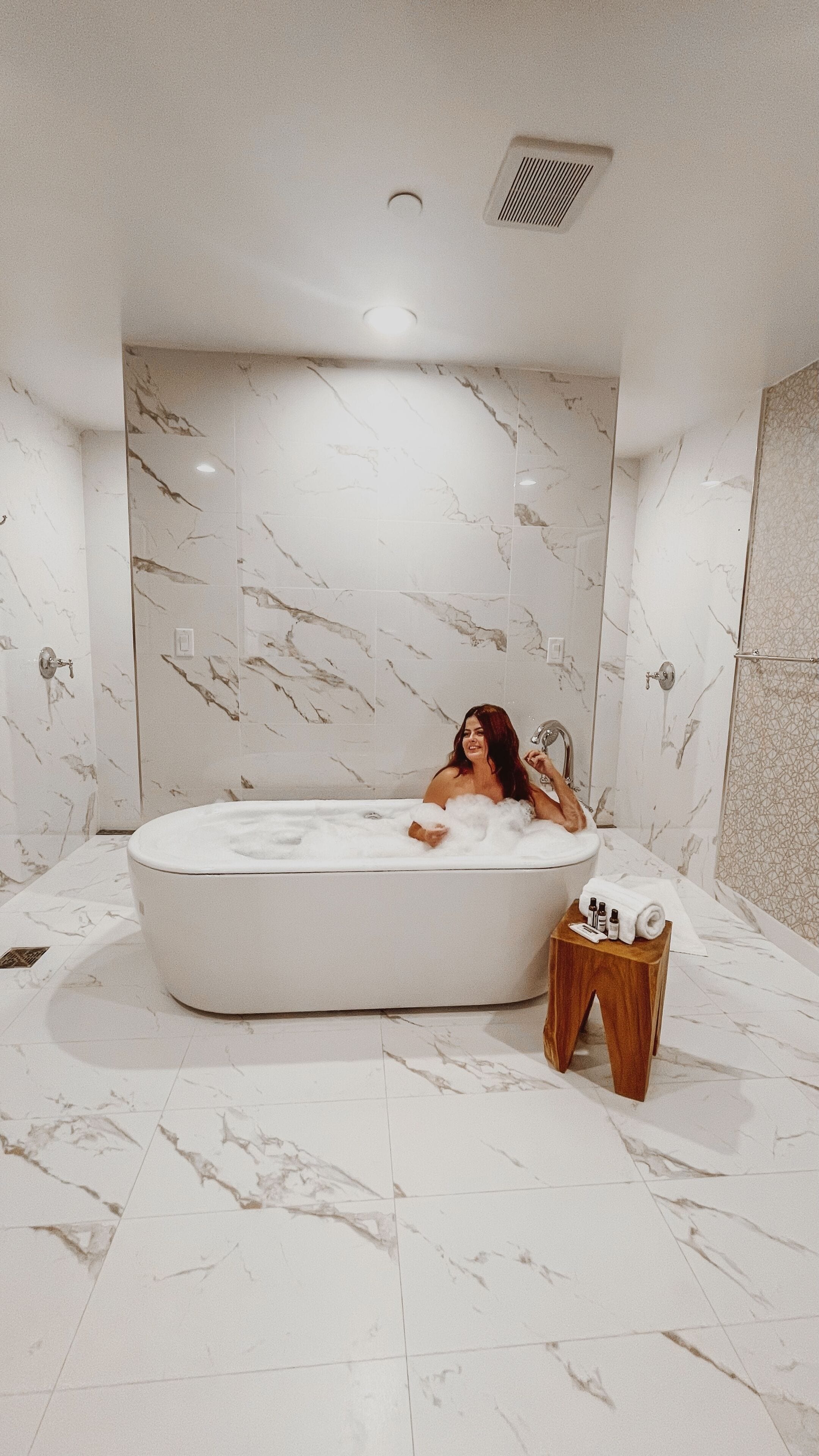 presidential suite (andalusia) | bathroom | shower, free toiletries, hair dryer, bathrobes