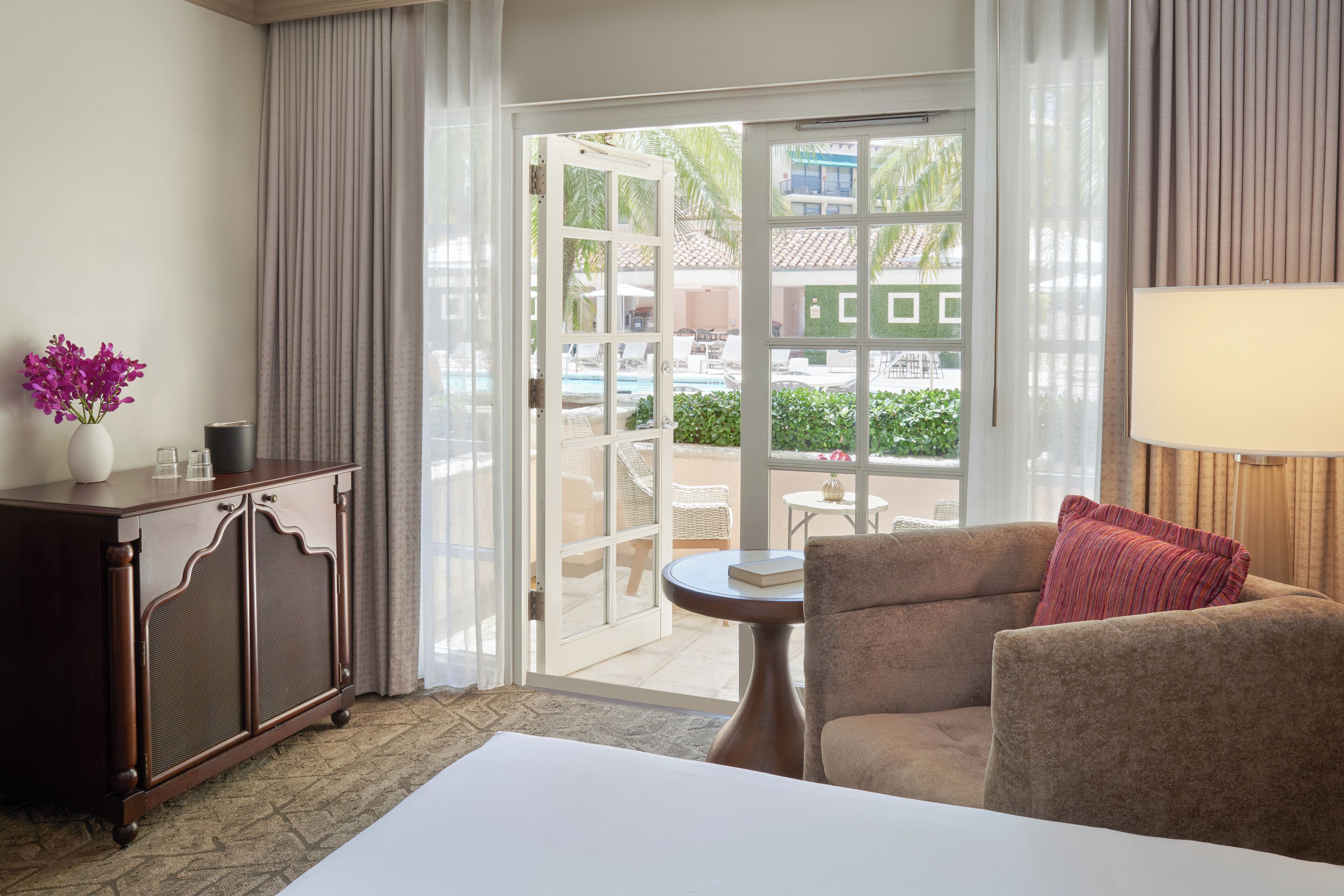 in-room safe, desk, laptop workspace, blackout curtains