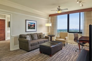 Club-Suite, 1 Schlafzimmer, Nichtraucher | Wohnzimmer