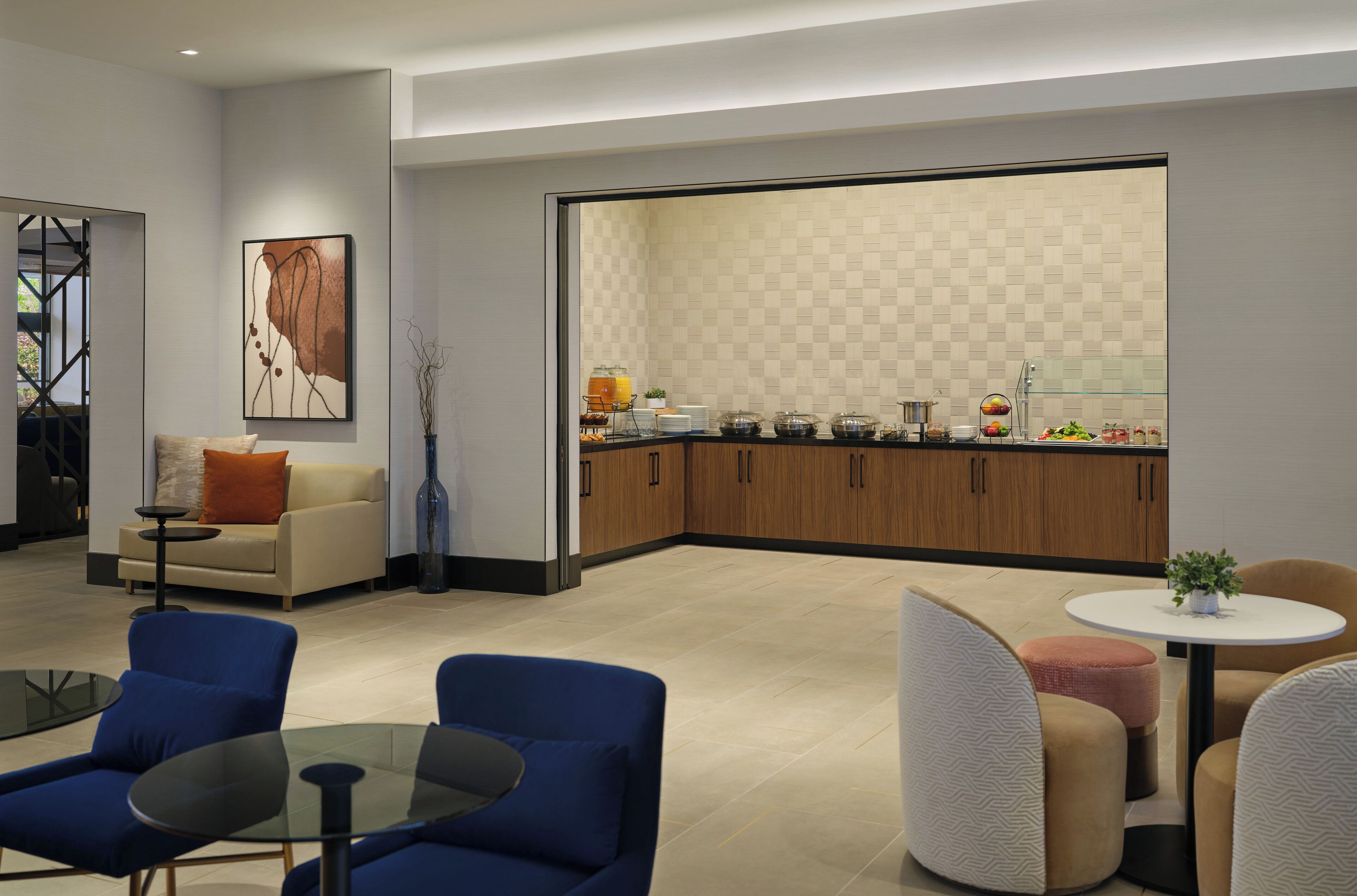 Petit déjeuner buffet servi tous les jours en supplément