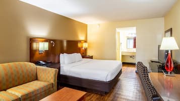 Standard Room, 1 King Bed | Desk, laptop workspace, blackout drapes, iron/ironing board