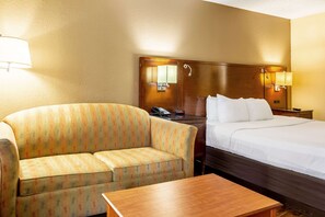 Habitación estándar, 1 cama de matrimonio grande | Escritorio, espacio para trabajar con un portátil, cortinas opacas