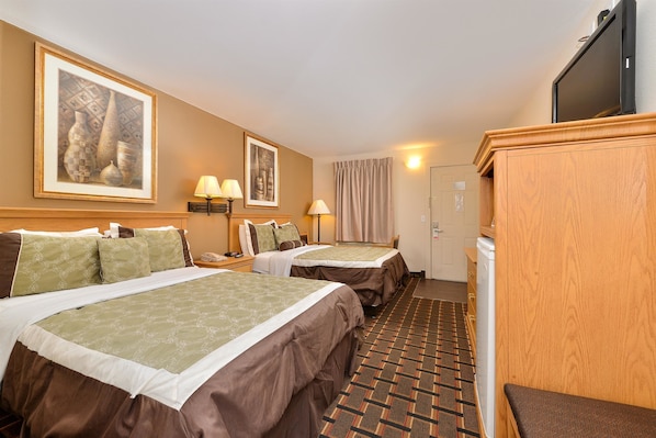 Skrivebord, strygejern/strygebræt, gratis Wi-Fi, sengetøj