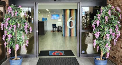 Motel 6 Columbus, GA - Downtown