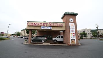 Fachada de la propiedad