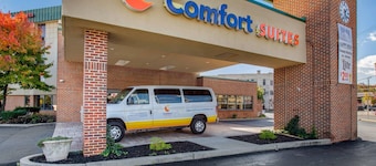 Comfort Suites Bethlehem Near Lehigh University and LVI Airport
