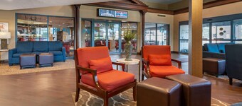 Comfort Suites Bethlehem Near Lehigh University and LVI Airport