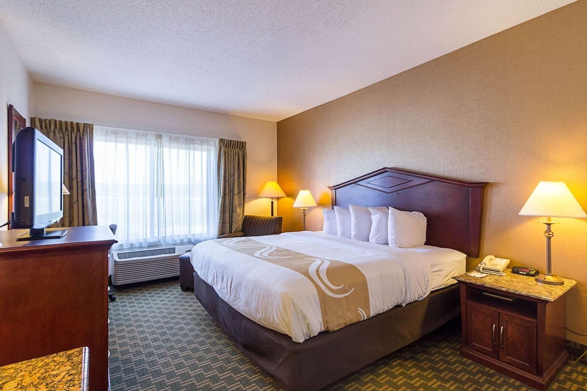 Desk, iron/ironing board, free cribs/infant beds, rollaway beds