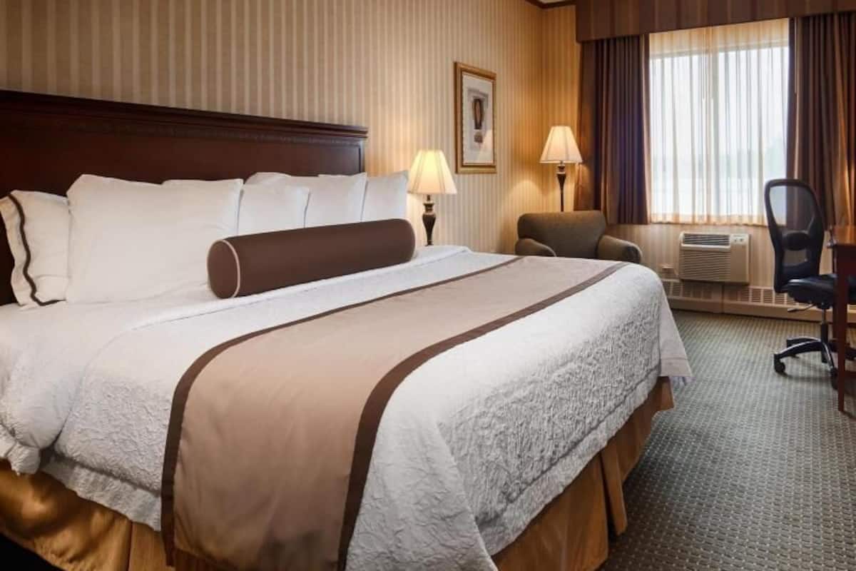 Pillow-top beds, in-room safe, desk, blackout curtains