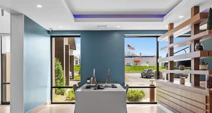 Even Hotels Manchester Airport by IHG