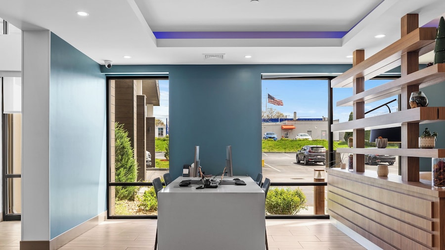 Even Hotels Manchester Airport by IHG