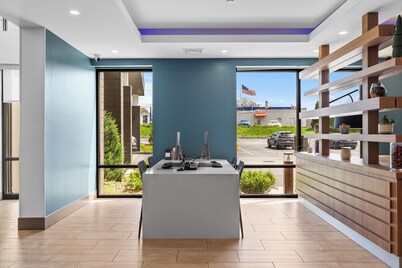 Even Hotels Manchester Airport by IHG