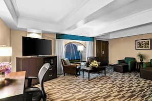 Standard Room, 1 King Bed, Non Smoking, Jetted Tub (Larger Room) | Pillowtop beds, iron/ironing board, rollaway beds, free WiFi