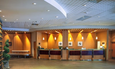  iHOTEL & Conference Center Red Deer
