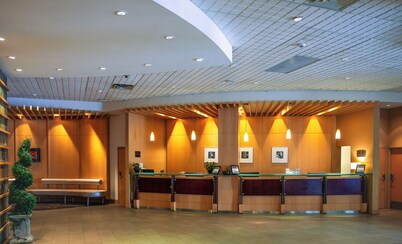  iHOTEL & Conference Center Red Deer