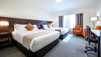 Executive Twin Room | Desk, laptop workspace, iron/ironing board, WiFi (free)