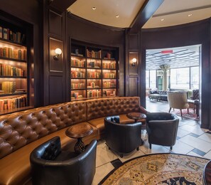 Lounge - The Goodwin Hotel (Hartford)