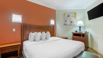 Suite, 2 Bedrooms, Non Smoking, Jetted Tub (Full Kitchen) | Pillowtop beds, in-room safe, desk, blackout drapes