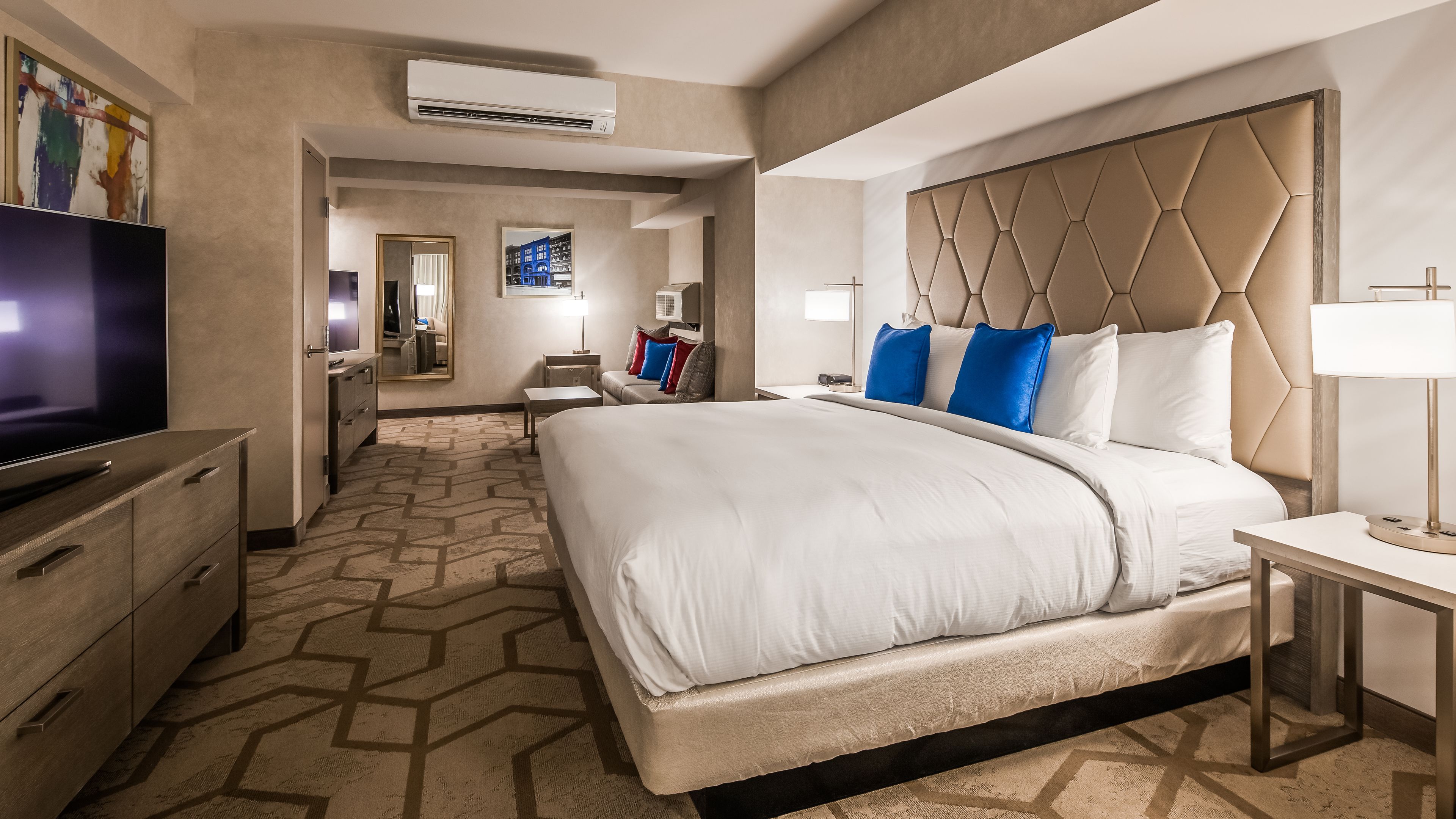 studio suite, 1 king bed | egyptian cotton sheets, premium bedding, down duvets, pillow-top beds