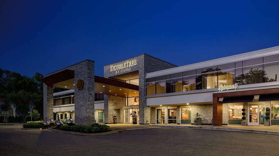 The Kingsley Bloomfield Hills - a DoubleTree by Hilton