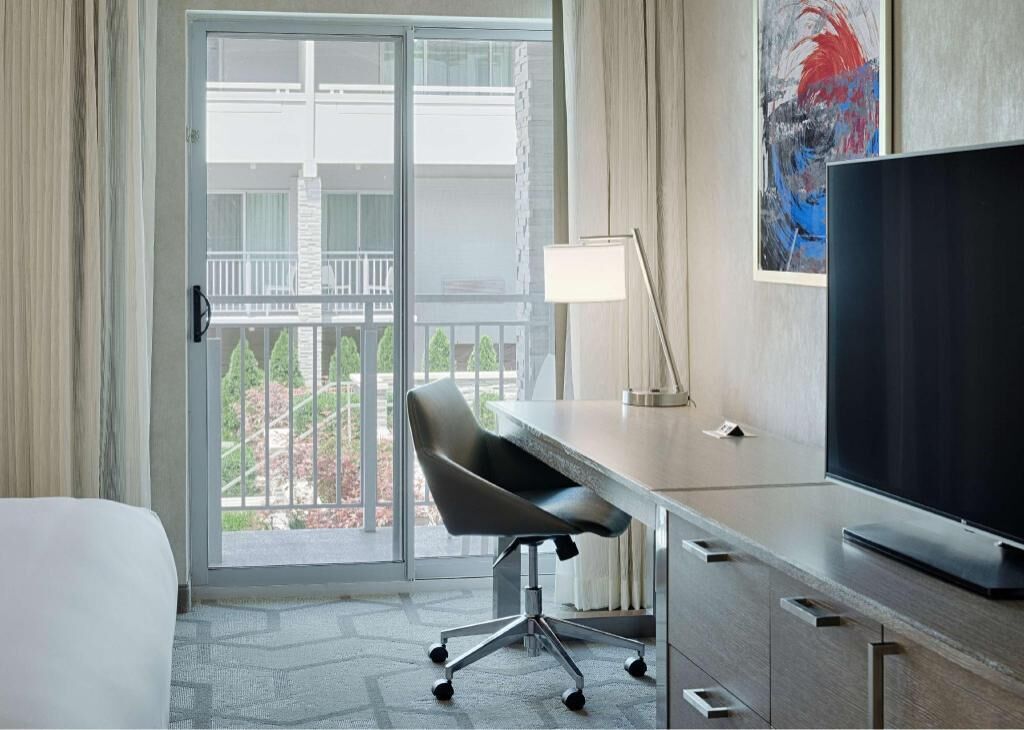 Egyptian cotton sheets, premium bedding, down duvets, pillow-top beds