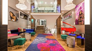 Lobby - The Kingsley Bloomfield Hills - a DoubleTree by Hilton (Bloomfield Hills)