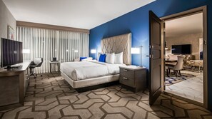 Presidential Suite, 1 King Bed | Egyptian cotton sheets, premium bedding, down duvets, pillow-top beds