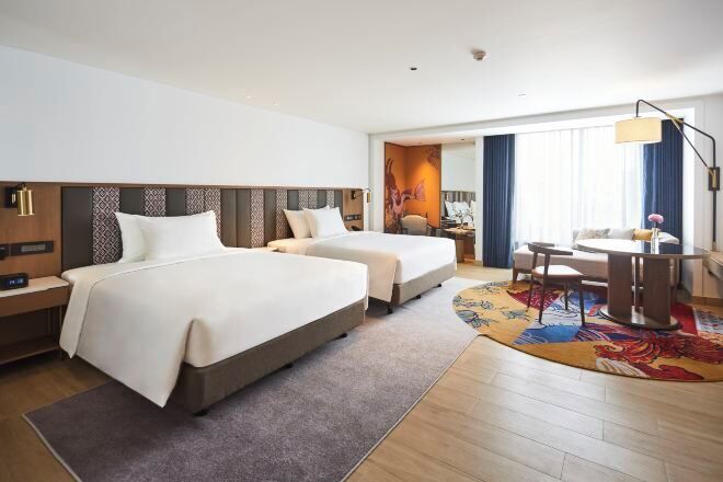 Ropa de cama de alta calidad y minibar 