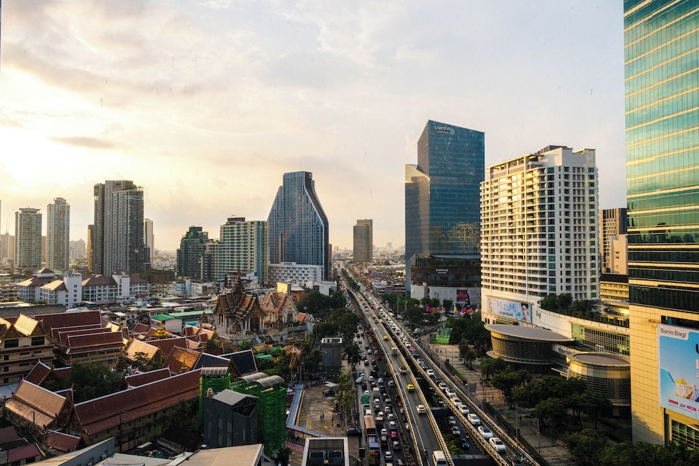 Montien Hotel Surawong Bangkok by null