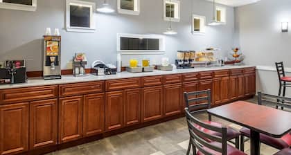 Fulton Hotel - Oswego Riverfront