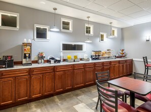 Free daily continental breakfast 