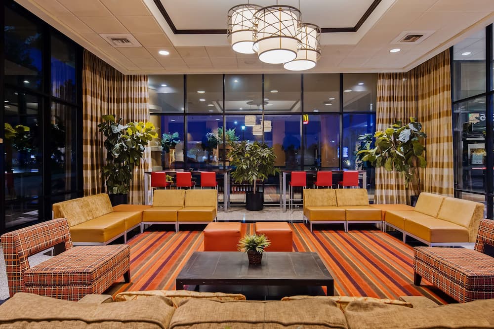 Best Western Plus Hotel & Conference Center