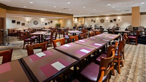 Bao gồm bữa sáng buffet hàng ngày 