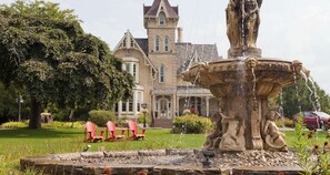 Exterior - Elm Hurst Inn & Spa (Ingersoll)