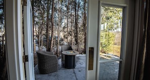 Suite, 1 King Bed, Non Smoking, Jetted Tub (Larger Room;with Sofabed)