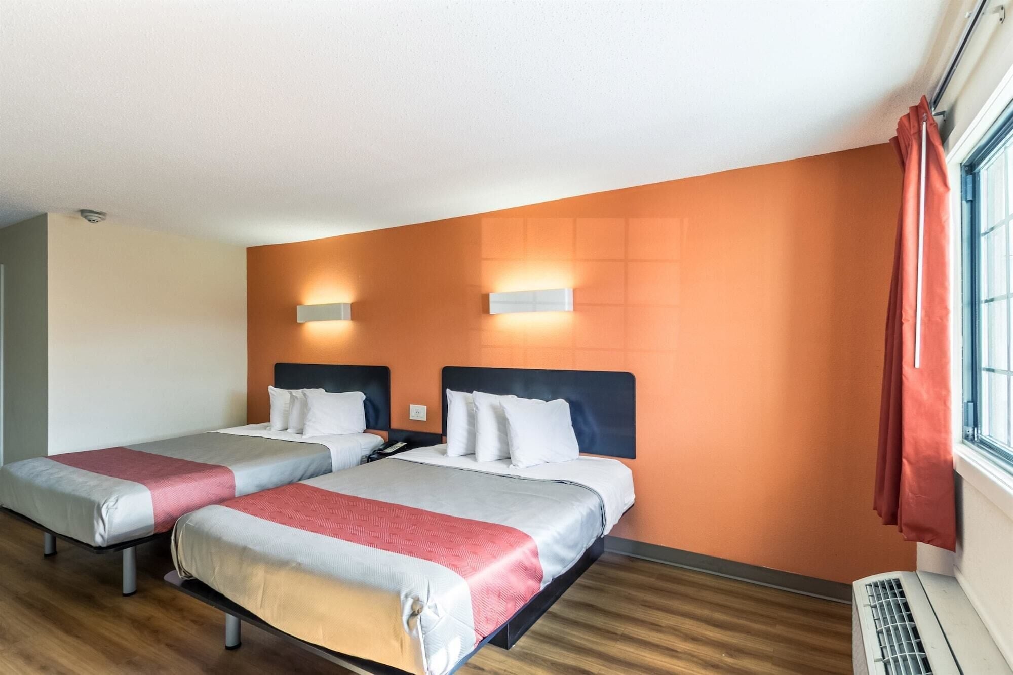 Mörkläggningsgardiner, barnsängar, extrasängar och gratis wi-fi