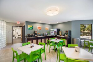 Free buffet breakfast on weekdays  - Quality Inn near MCAS Cherry Point (Havelock)