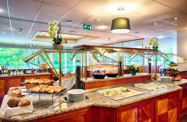Daily buffet breakfast (EUR 20 per person)